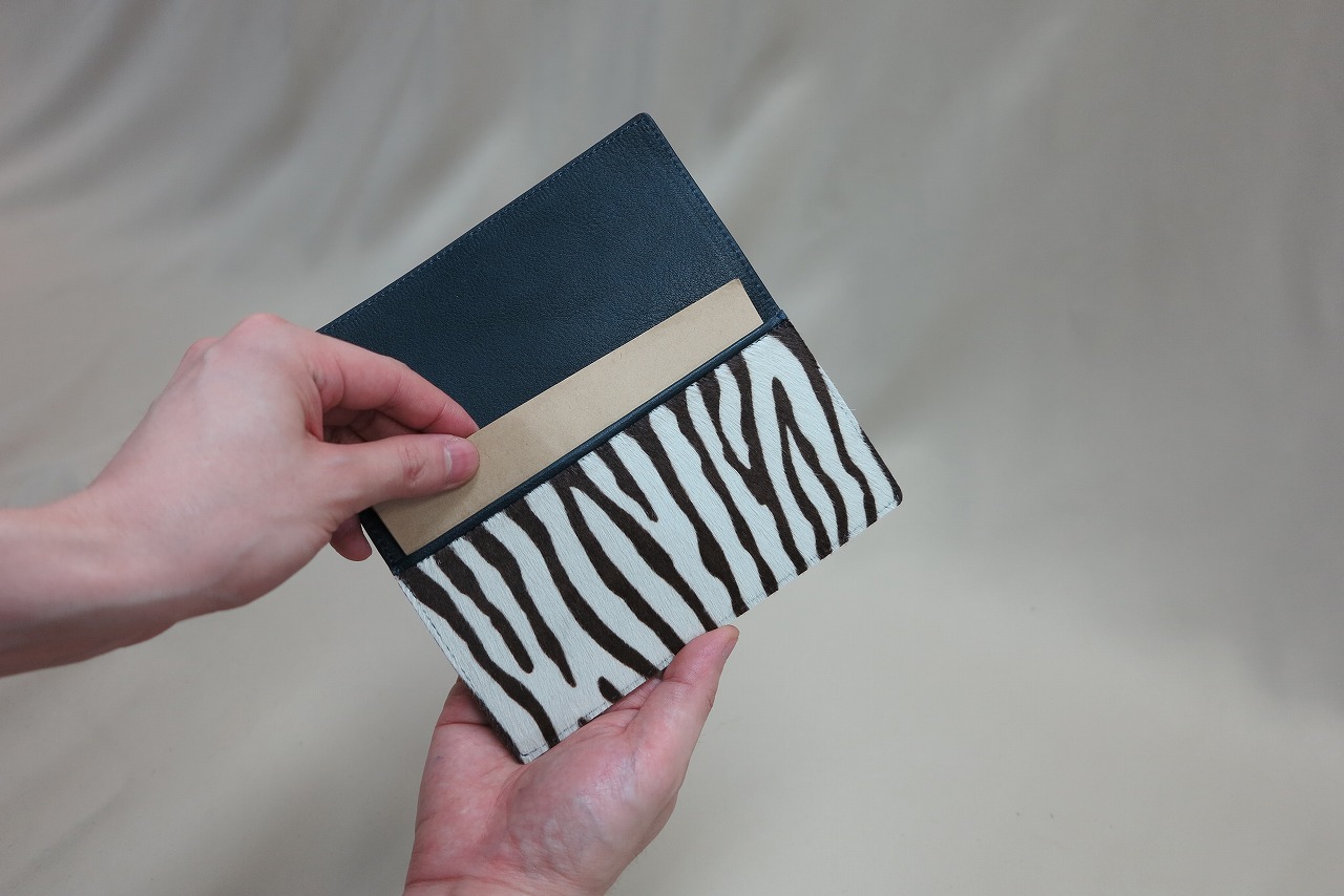 クライアントの長財布、ブログ記事