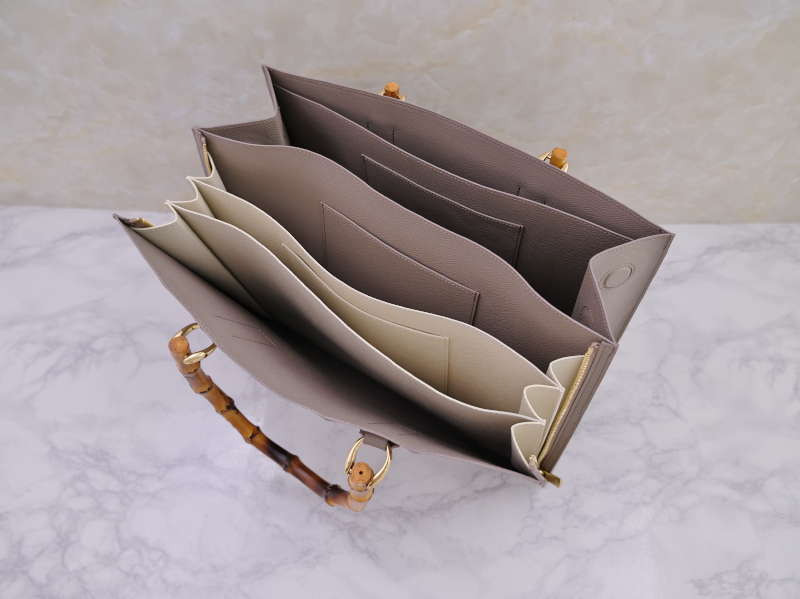 軽くお作りするのに苦労したバンブーハンドルのバッグ　30502